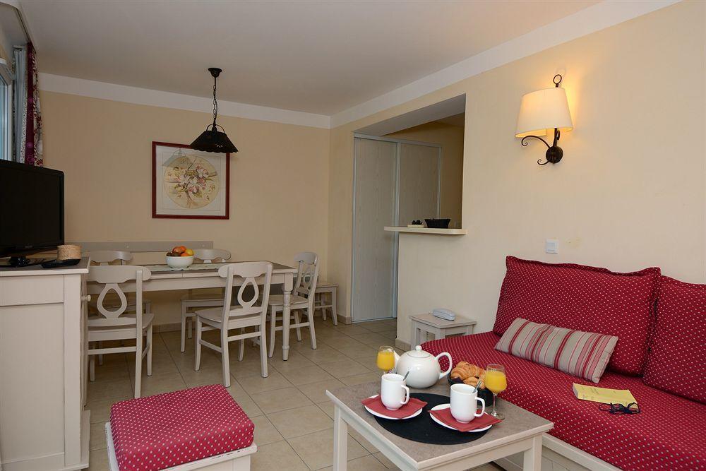 Residence Pierre & Vacances Les Coteaux De Pont-Royal มัลล์มอร์ ภายนอก รูปภาพ
