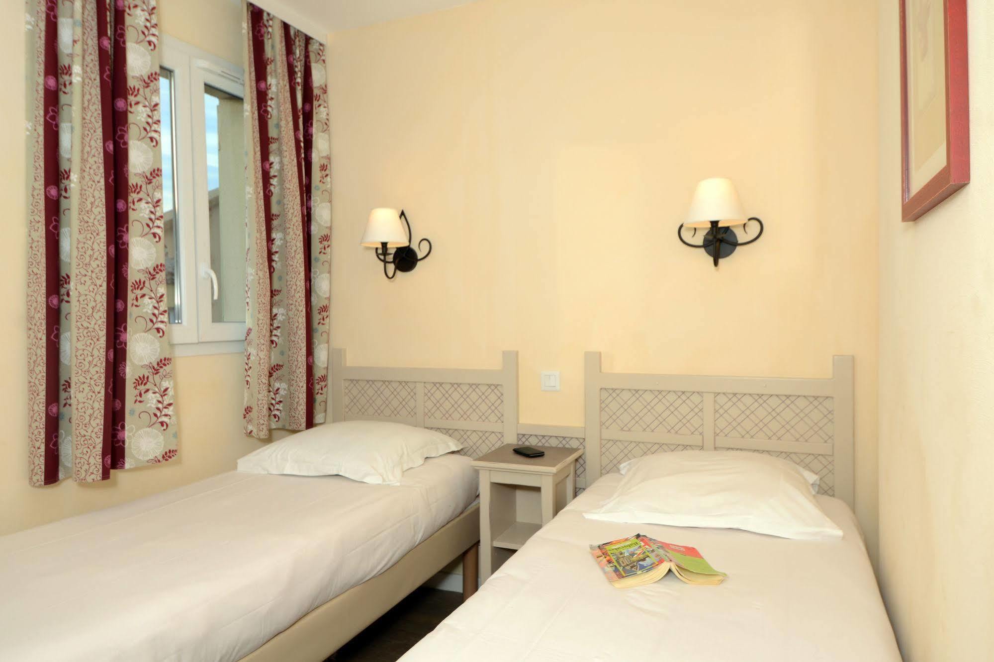 Residence Pierre & Vacances Les Coteaux De Pont-Royal มัลล์มอร์ ภายนอก รูปภาพ