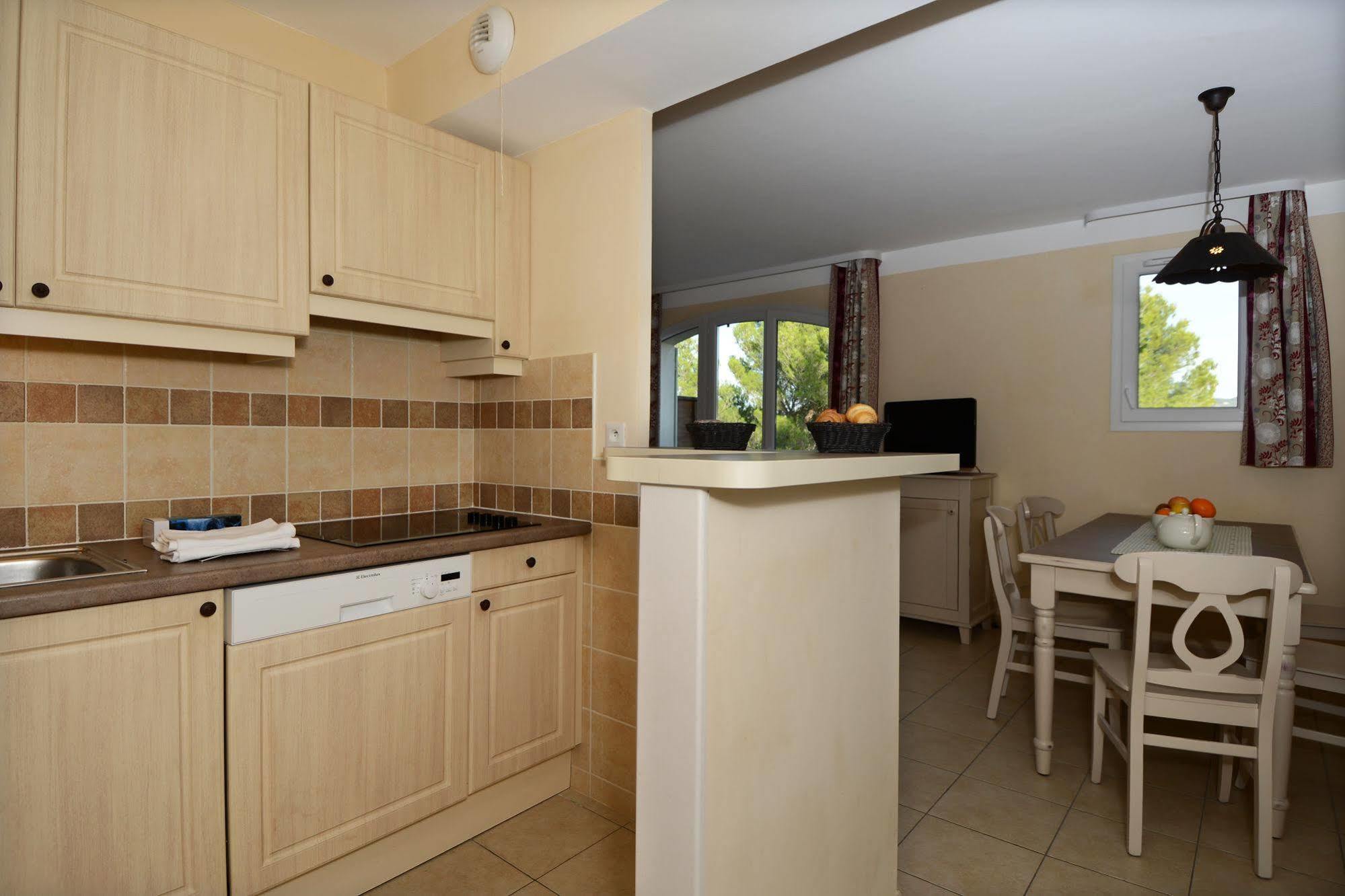 Residence Pierre & Vacances Les Coteaux De Pont-Royal มัลล์มอร์ ภายนอก รูปภาพ
