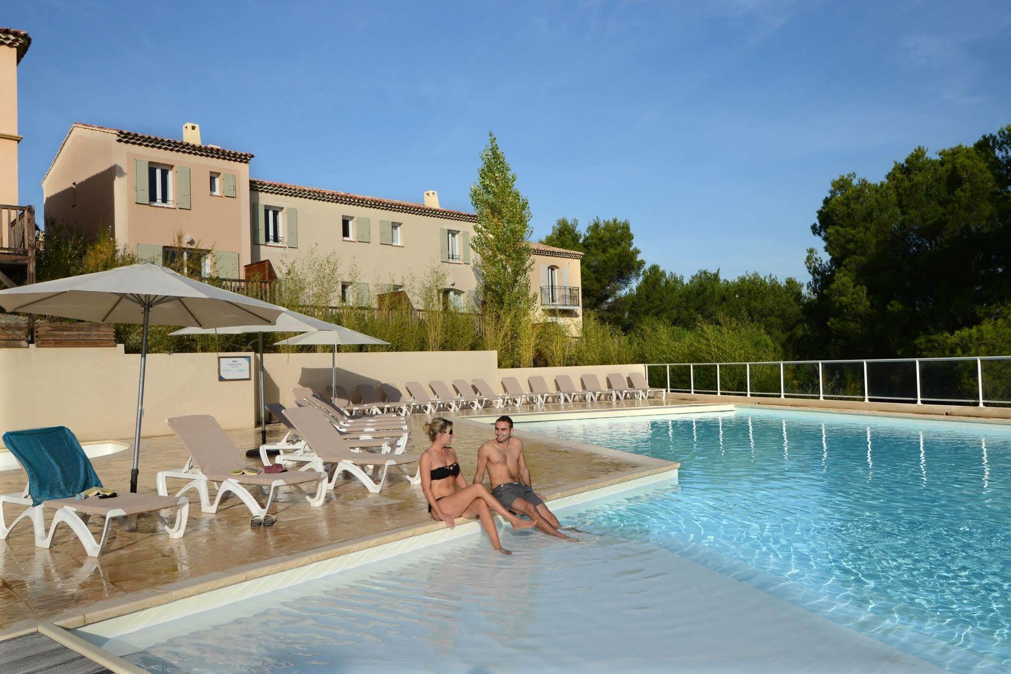Residence Pierre & Vacances Les Coteaux De Pont-Royal มัลล์มอร์ ภายนอก รูปภาพ