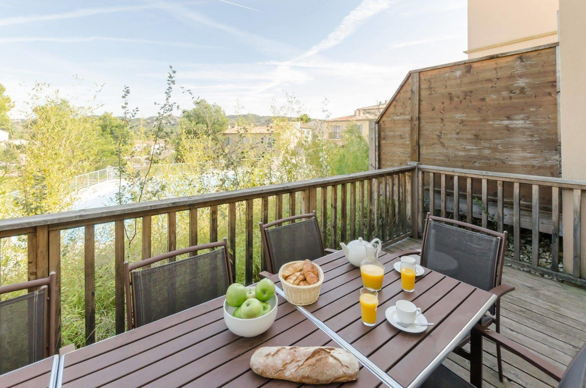 Residence Pierre & Vacances Les Coteaux De Pont-Royal มัลล์มอร์ ภายนอก รูปภาพ